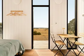 Lovely Tiny House with Outdoor Bath and Great Landscape Views in Victoria - Image 5