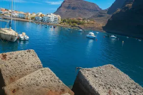 Wonderful house with garden & terrace | Mountain view | Next to the beach | Good for workation - Image 4