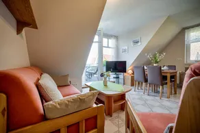 ruhig gelegene Fewo bis 4 P. + Kleinkind, Sauna, WLAN, Balkon, Fahrradschuppen - Image 2