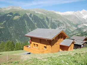 Chalet with barbecue, sauna & terrace - Image 3