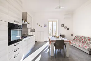 Flat with terrace | City view - Image 5