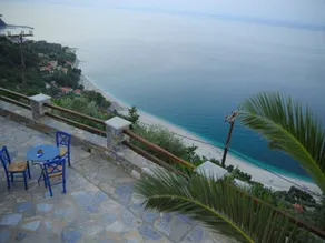 House with terrace, garden & BBQ | Nature view | Beach nearby | Pets allowed - Image 5