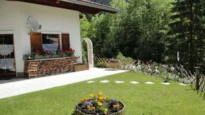 Flat with garden & terrace | Mountain view - Image 4