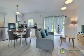 Gite with terrace & garden - Image 3