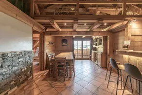 Lovely chalet with garden, terrace & jacuzzi | Mountain view | Dogs allowed - Image 4