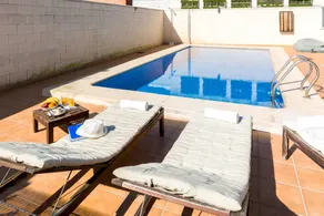 Chalet with BBQ, pool & terrace - Image 2