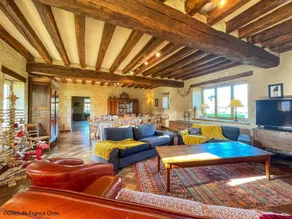 Cottage with private pool, garden & barbeque - Image 4