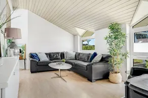 Family-oriented beautiful holiday home with terrace, private pool & jacuzzi - Image 3