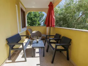 Apartamento vacacional con barbacoa, piscina y terraza | Vistas al mar - Image 3