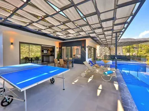 Fully equipped holiday home with barbecue, terrace & private pool - Image 2