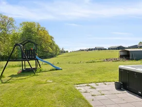 Children-friendly spacious house with sauna, BBQ & hot tub | Sea view | Close to the beach | Pets are welcome - Image 5