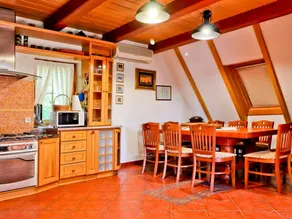 Ferienhaus mit Grill, Garten und Terrasse | Bergblick - Image 4