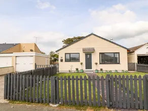 Children-friendly nice cottage with hot tub, garden & BBQ | Pet-friendly - Image 2