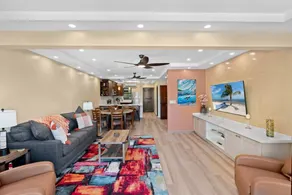Stylish 2-Bedroom Beach Condo with Ocean-View Deck - Image 4