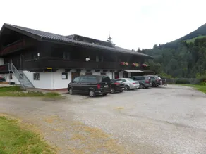 House with garden | Mountain view - Image 3