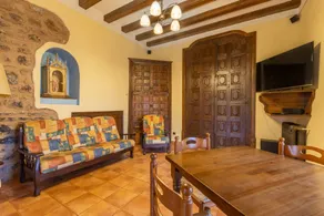 Family-friendly house with BBQ, garden & terrace | River view | Perfect for remote work | Pet-friendly - Image 3