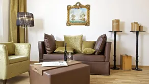Flat with terrace, pool & sauna | Lake view - Image 5