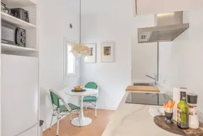 Apartment with fast internet | City view - Image 4