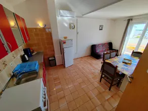 Children-friendly nice flat with garden | City view - Image 3
