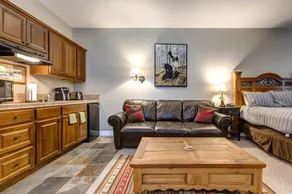 Prospector Lodge 612 - Image 4
