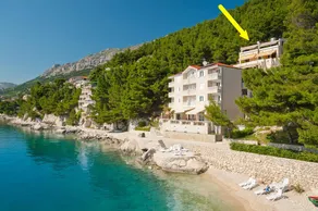 Flat with terrace & garden | Next to the beach - Image 2
