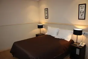A&H Suites Internacional Madrid - Image 5