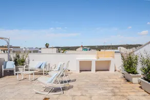 Holiday home with barbecue & terrace | Panoramic view - Image 2