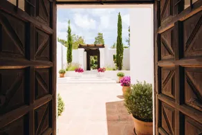 Chic and Cozy Villa in San Antoni 1031 - Image 5
