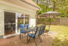 Ruhiges Ferienhaus in Korswandt im Grünen – mit Garten, Kamin & Infrarotkabine - Image 3