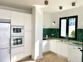 Maravilloso apartamento con barbacoa, jardín y piscina privada - Image 4