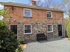 Children-friendly beautiful cottage with garden | Pets are welcome - Image 2