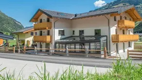 Child-friendly flat with sauna, garden & terrace - Image 3