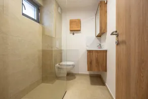 Apartment | Water view - Image 5