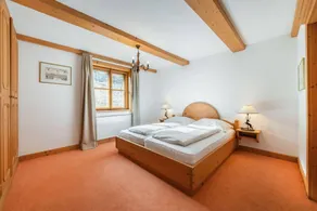 Holiday home with terrace & garden | Mountain view - Image 4