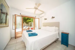 Children-friendly big villa with barbeque, private pool & garden | Pool view - Image 4