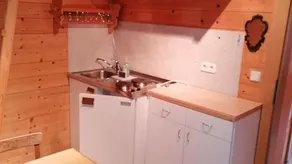Children-friendly holiday apartment with garden - Image 3