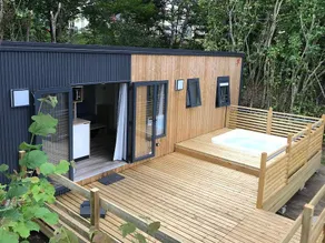 Mobile home with terrace, jacuzzi & heated pool | Nature view - Image 4