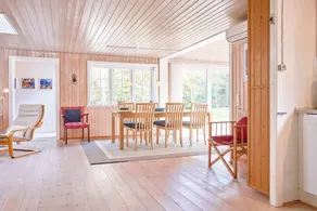 Lovely house with terrace & garden | Close to the beach - Image 2