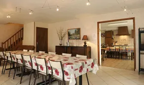 Cottage with barbecue, terrace & garden - Image 2