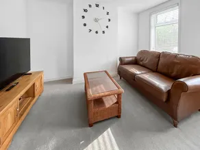 Family-friendly lovely cottage with garden | River view - Image 2