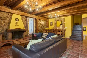 Holiday Home 'La Venta Del Alma' with Mountain Views, Private Terrace and Wi-Fi - Image 2