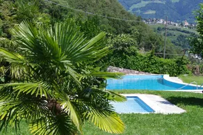 Flat with garden & pool | Mountain view - Image 5