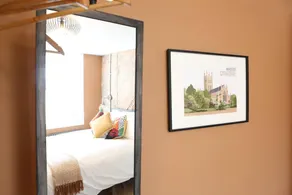 Child-friendly lovely apartment with fast internet - Image 3