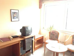 Nice private room | Garden view - Image 5