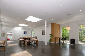 Holiday home with BBQ, terrace & garden | Sea view | Suitable for remote work | Pets are welcome - Image 4