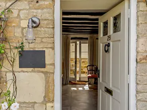 Fully equipped cottage with garden | Pet-friendly - Image 3