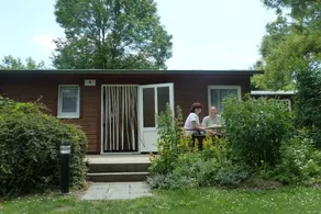 Bungalow with BBQ, terrace & garden - Image 4