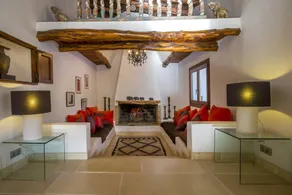 Villa with garden, private pool & terrace - Image 2