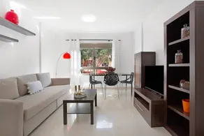 Agréable appartement avec terrasse et internet haut débit | Proche de la plage | Adapté au travail à distance - Image 4