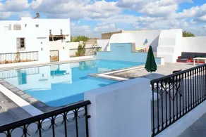 Voll ausgestattete geräumige Villa mit Grill, Pool und Garten | Poolblick - Image 4